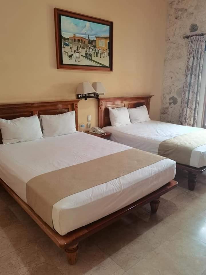 Cancun International Suites Bagian luar foto