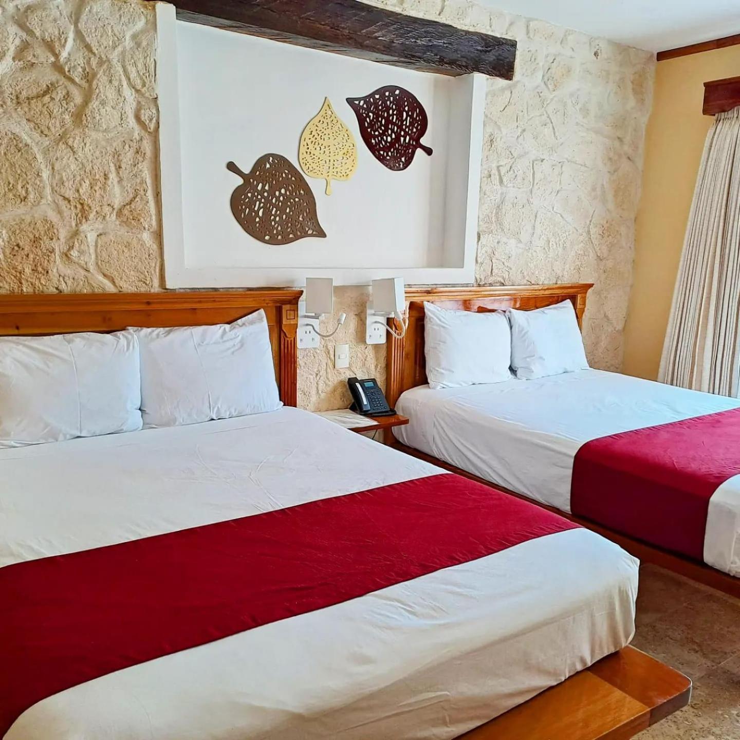 Cancun International Suites Bagian luar foto